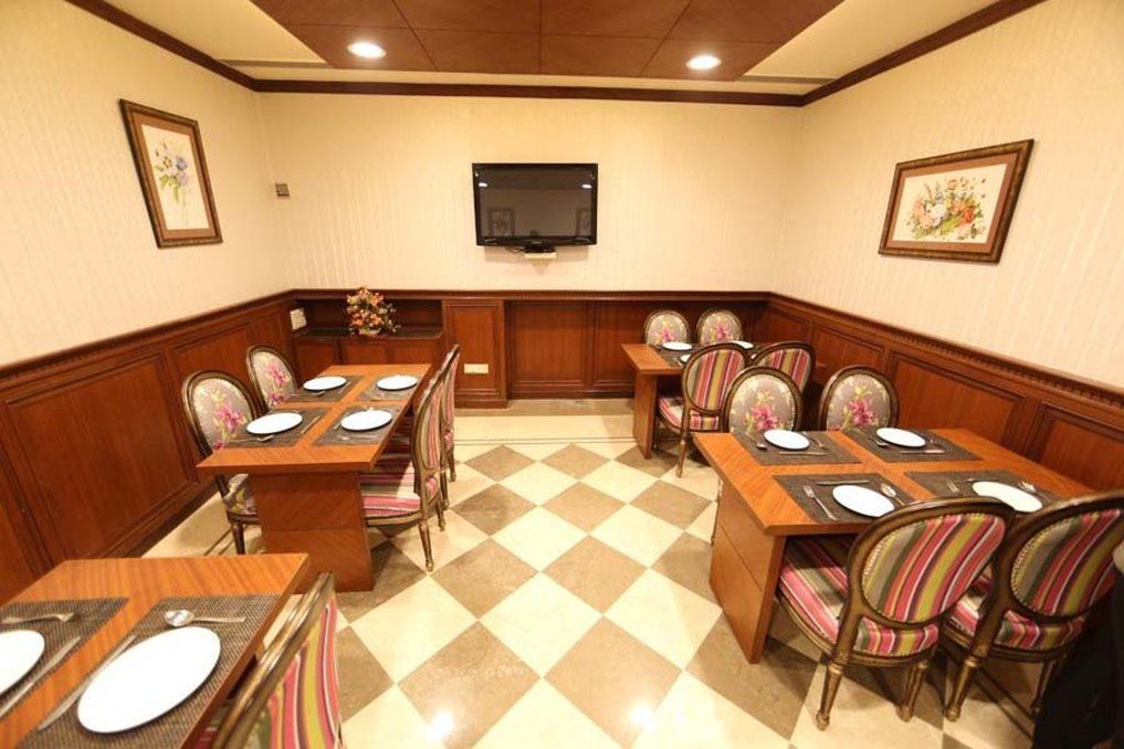 Clark International Otel Delhi  Dış mekan fotoğraf