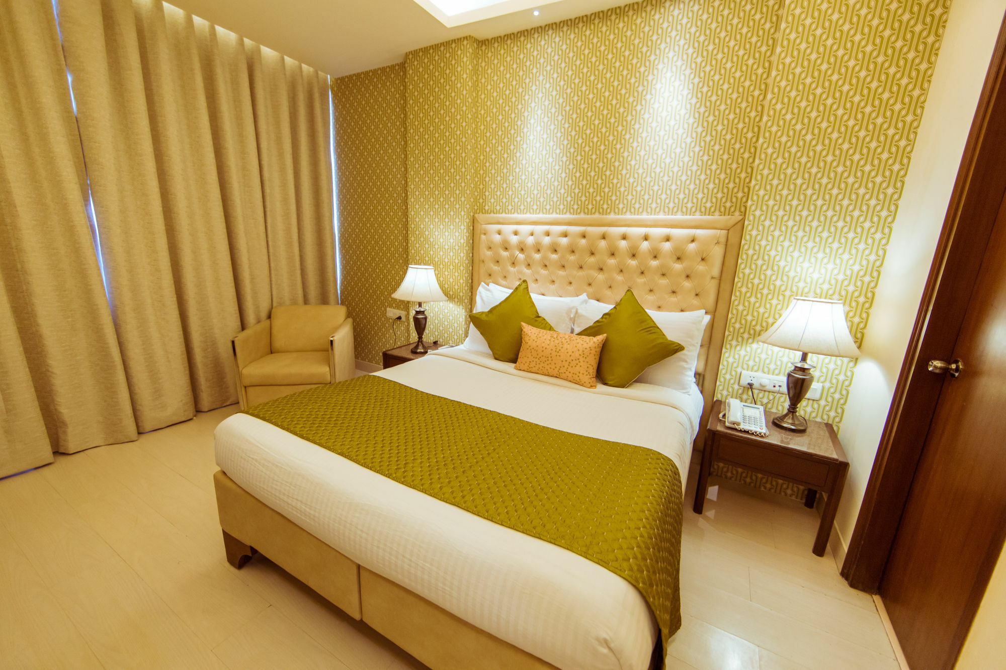 Clark International Otel Delhi  Dış mekan fotoğraf